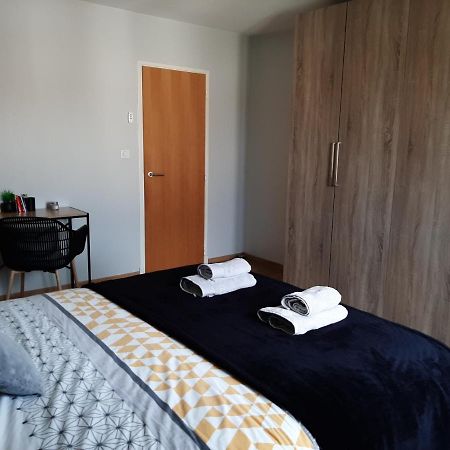 Chambre Double Dans Maison Chaleureuse Et Familiale Carcassonne Buitenkant foto