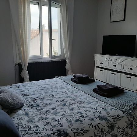 Chambre Double Dans Maison Chaleureuse Et Familiale Carcassonne Buitenkant foto